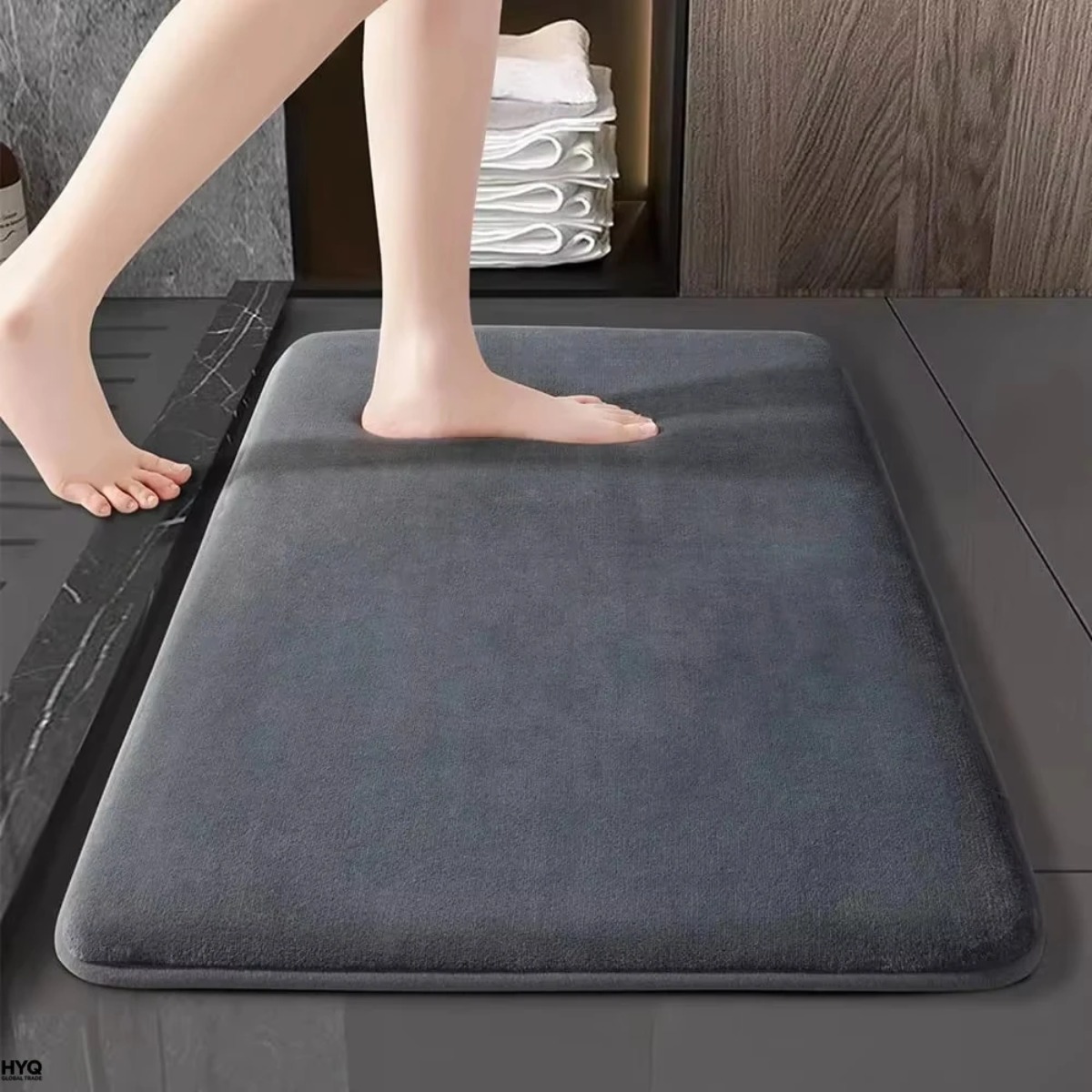 Bamboo Bath Mat - سجادة حمام مانعة للانزلاق فائقة الامتصاص